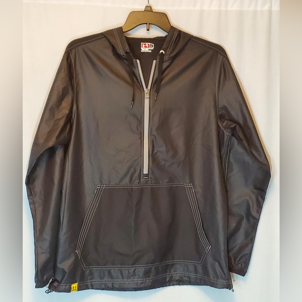 Under Armour Men’s 1/2 Zip Windbreaker Hoodie - L (Loose Fit)